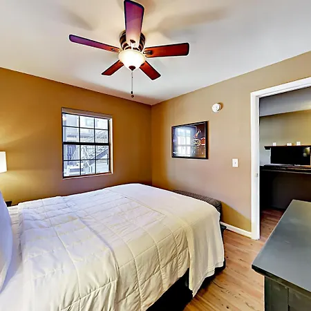 Landmark Mcmillin Court Apartment #7 Condo Apartment