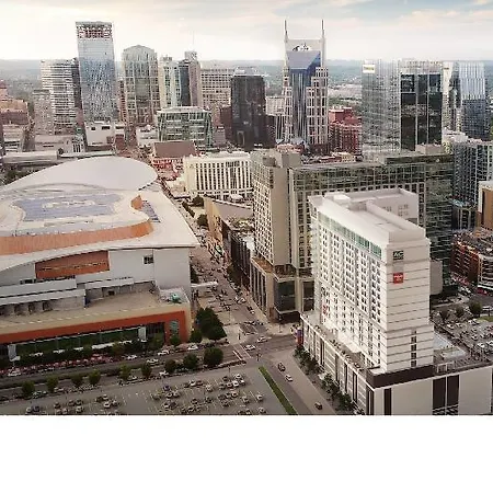 Hotel By Marriott Downtown/convention Center 3*