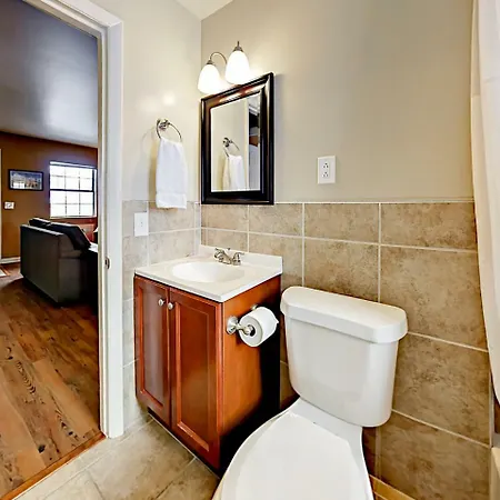 Landmark Mcmillin Court 13 Apartment Nashville