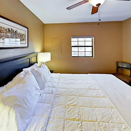 Landmark Mcmillin Court 2 *