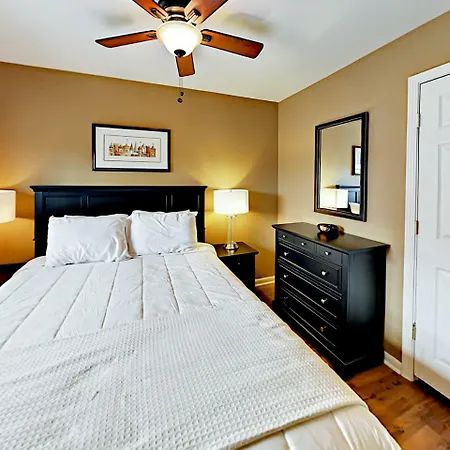 Landmark Mcmillin Court 11 Apartment *