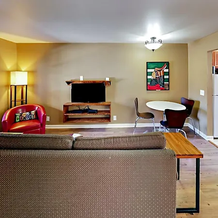 Apartment Landmark Mcmillin Court 5