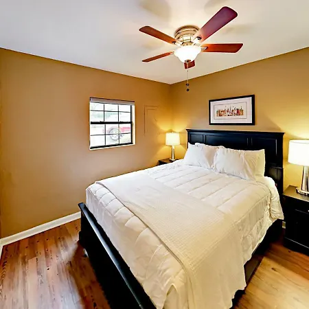 Landmark Mcmillin Court Apartment 1 Apartment