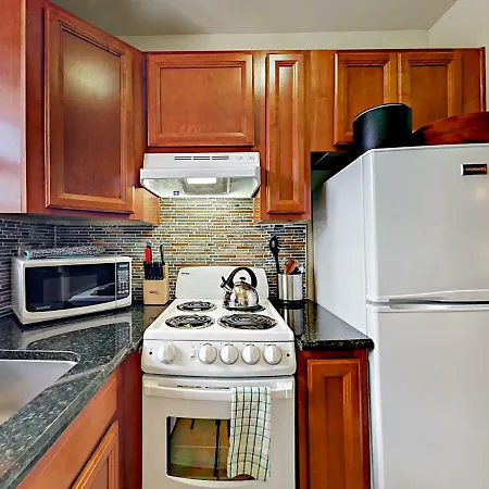 Landmark Mcmillin Court Apartment 10 Nashville