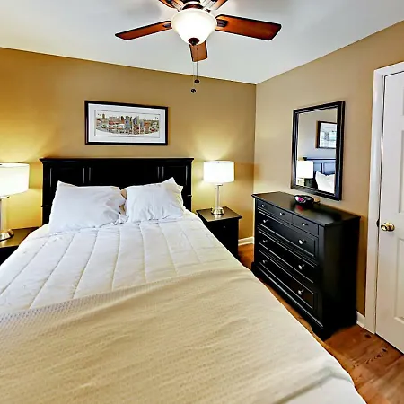 Landmark Mcmillin Court 4 Apartment