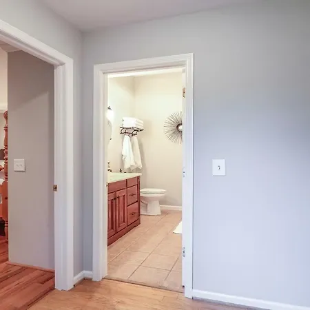 Two-bedroom Chic *