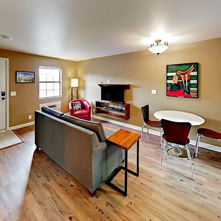 Apartment Landmark Mcmillin Court 9 Nashville
