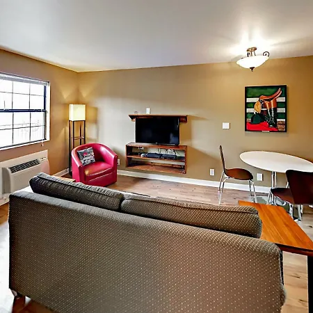 Apartment Landmark Mcmillin Court 9 Nashville