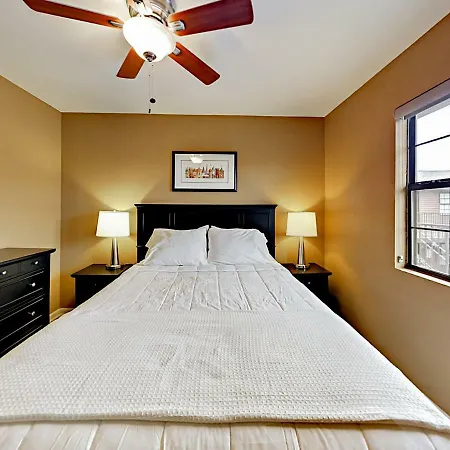 Landmark Mcmillin Court 9 Apartment Nashville