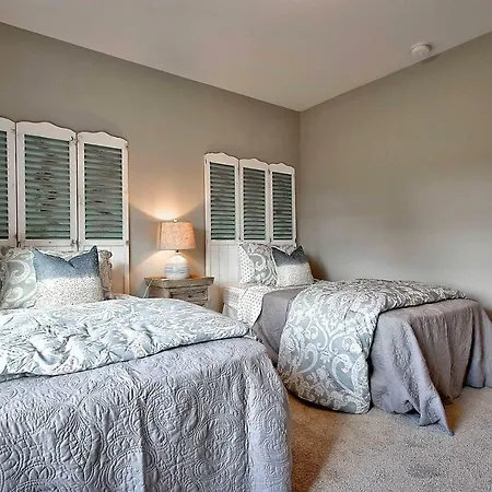 C Douglas Apartment Townhouse Nashville