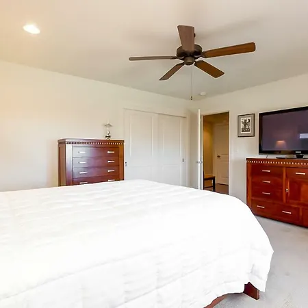 Ewing Drive Holiday home *