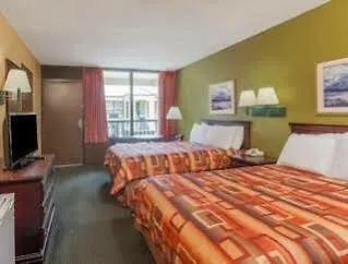 Hotel Days Bna St Thomas W Hosp