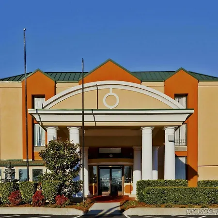 Express & Nashville-i-40 & I-24 Hotel 3*