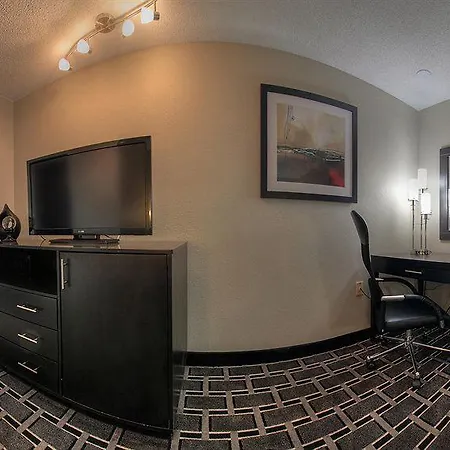 Comfort Airport - Bna Hotel 4*