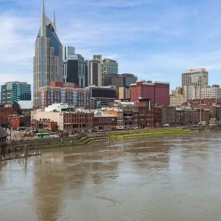 Rustic Star Nashville