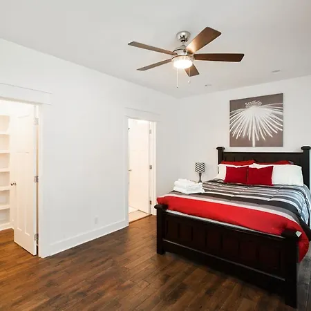 Foster House 2415 Nashville