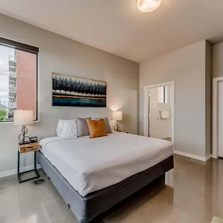 Apartment Alfred At The James