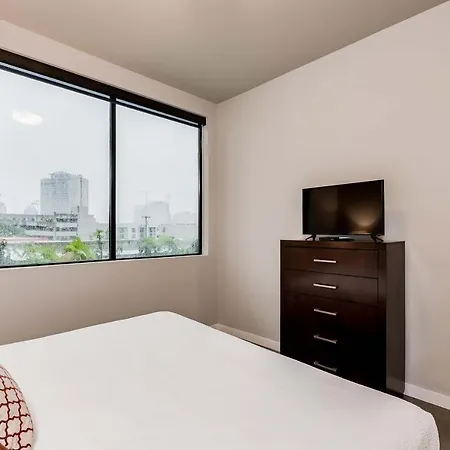 Apartment Alfred At The James