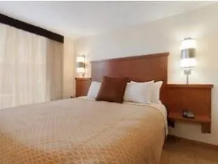 Hotel Bna Suites
