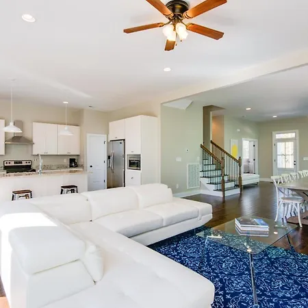 Miami Ave Holiday home *