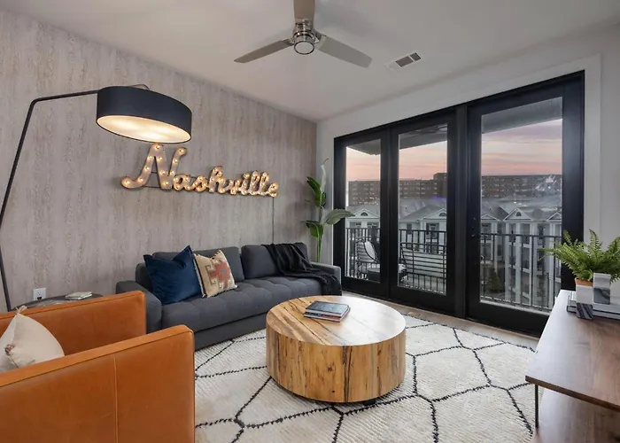 Paramount - Odyssey - Heart Of Midtown