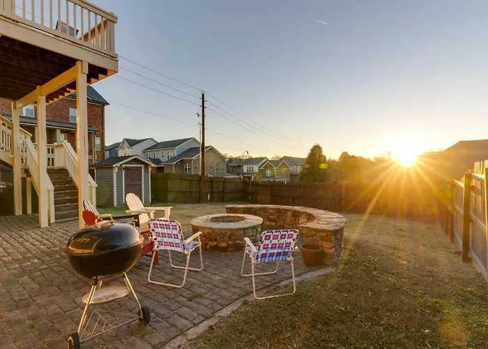 Historic Gem! Fire Pit, 2 Miles To Broadway!