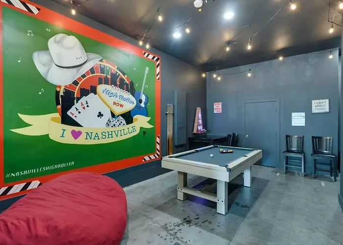 Fantastic Game Room And Rooftop 1Mi To Broadway