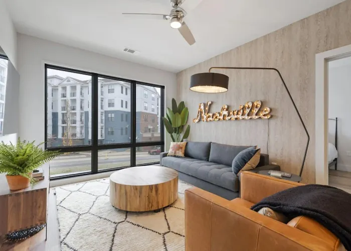 Walk To Nightlife, Vanderbilt, Minutes To Broadway