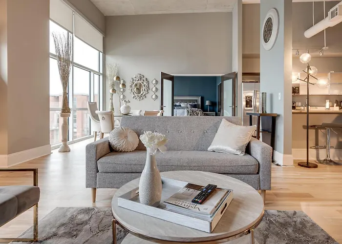 5M601- Lux Living In This 6Th Floor Condo