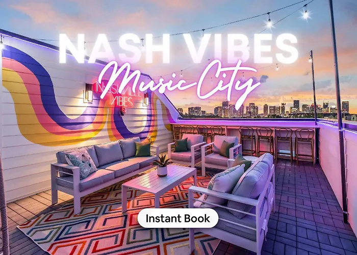 Game Room & Rooftop Deck At Downtown Nashville