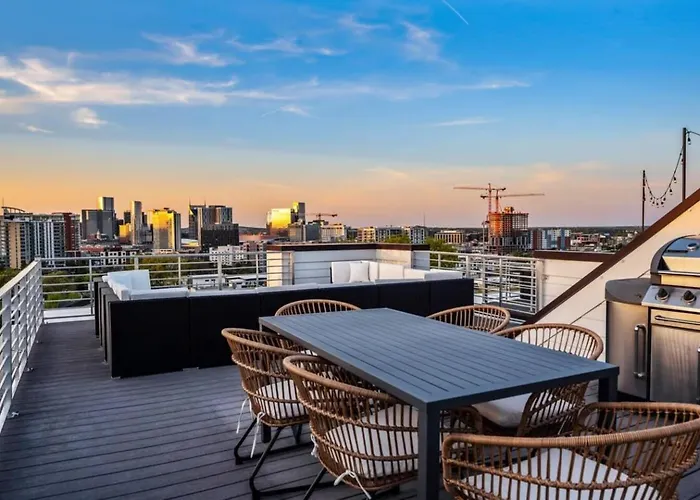 Spacious Gulch Home W Rooftop & Incredible Views!