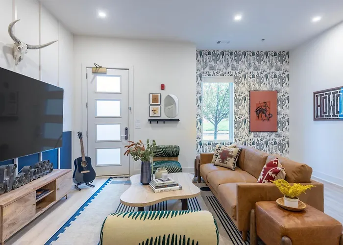 Outrider Buyout - 2 Units By Avantstay Sleeps 24