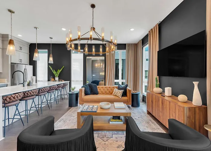 New Iconic Duo 2 Homes & Rooftop Vibes