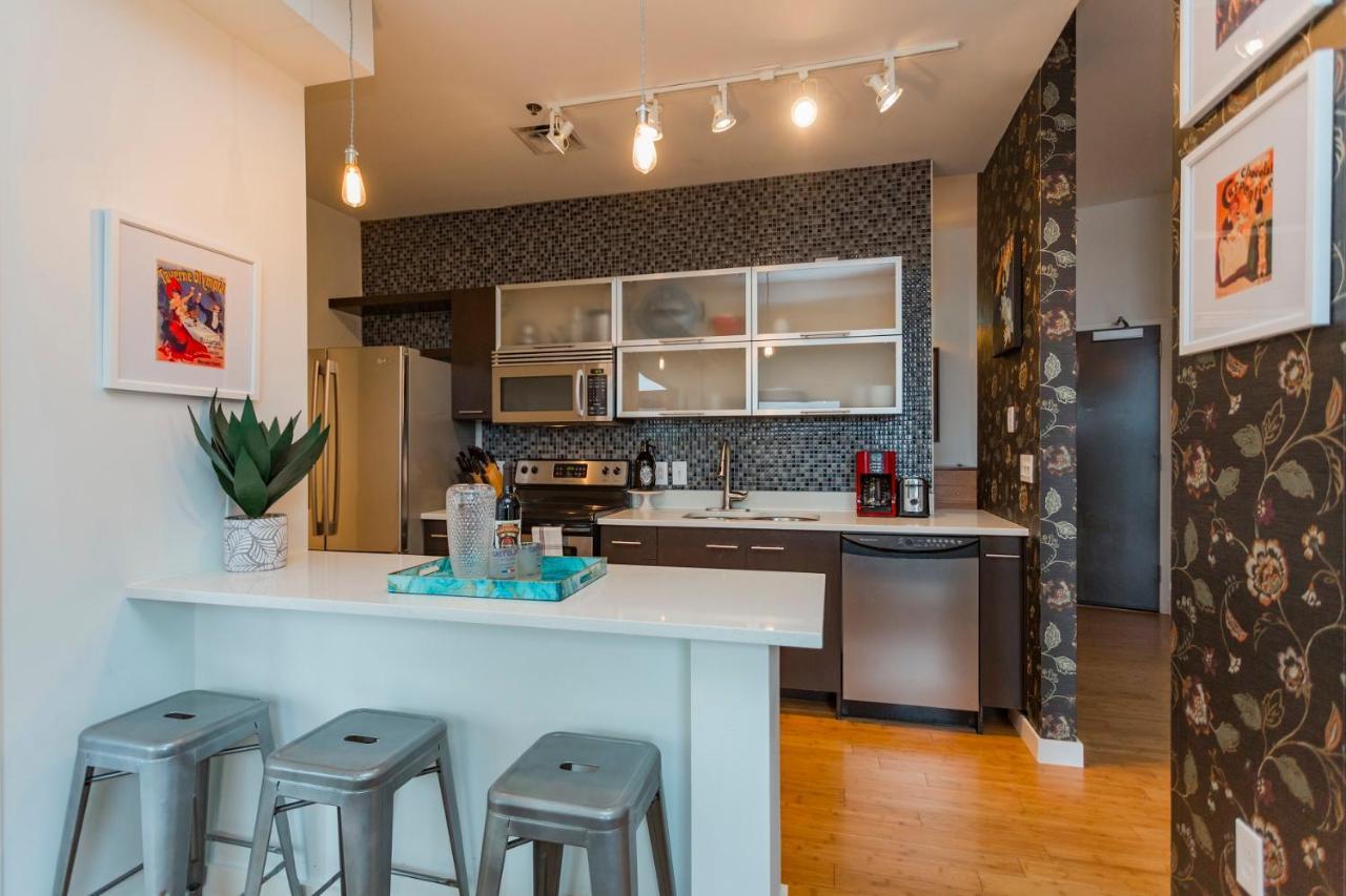 Artsy Extended Retreat Downtown Holiday home *
