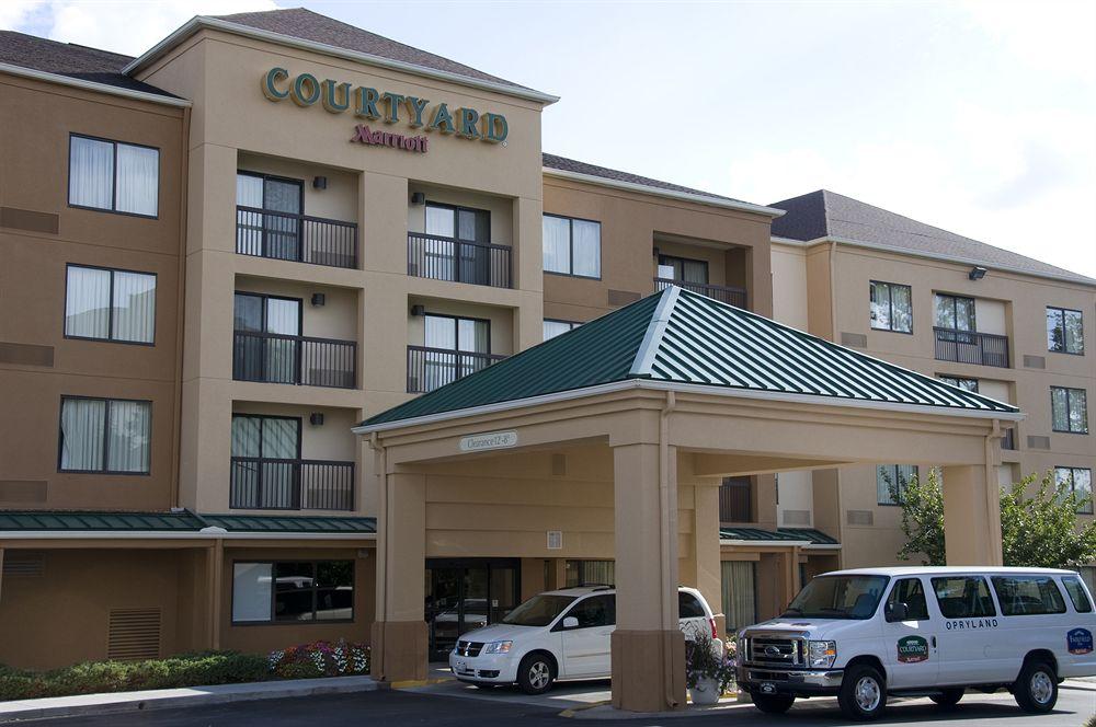 Courtyard By Marriott At Opryland 3* Nashville