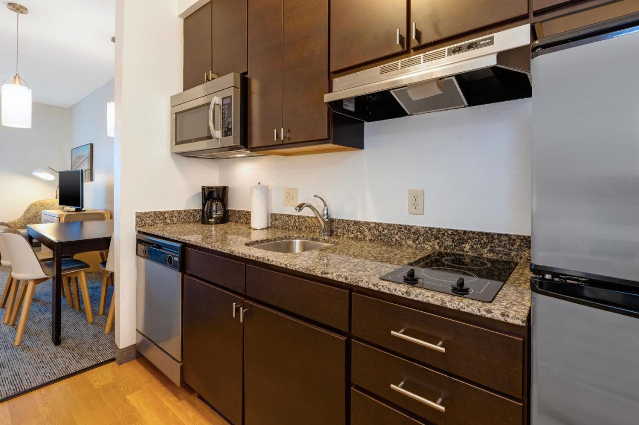 Towneplace By Marriott Airport Hotel Nashville