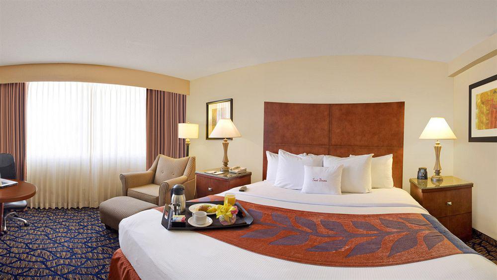 Hotel Doubletree By Hilton Downtown