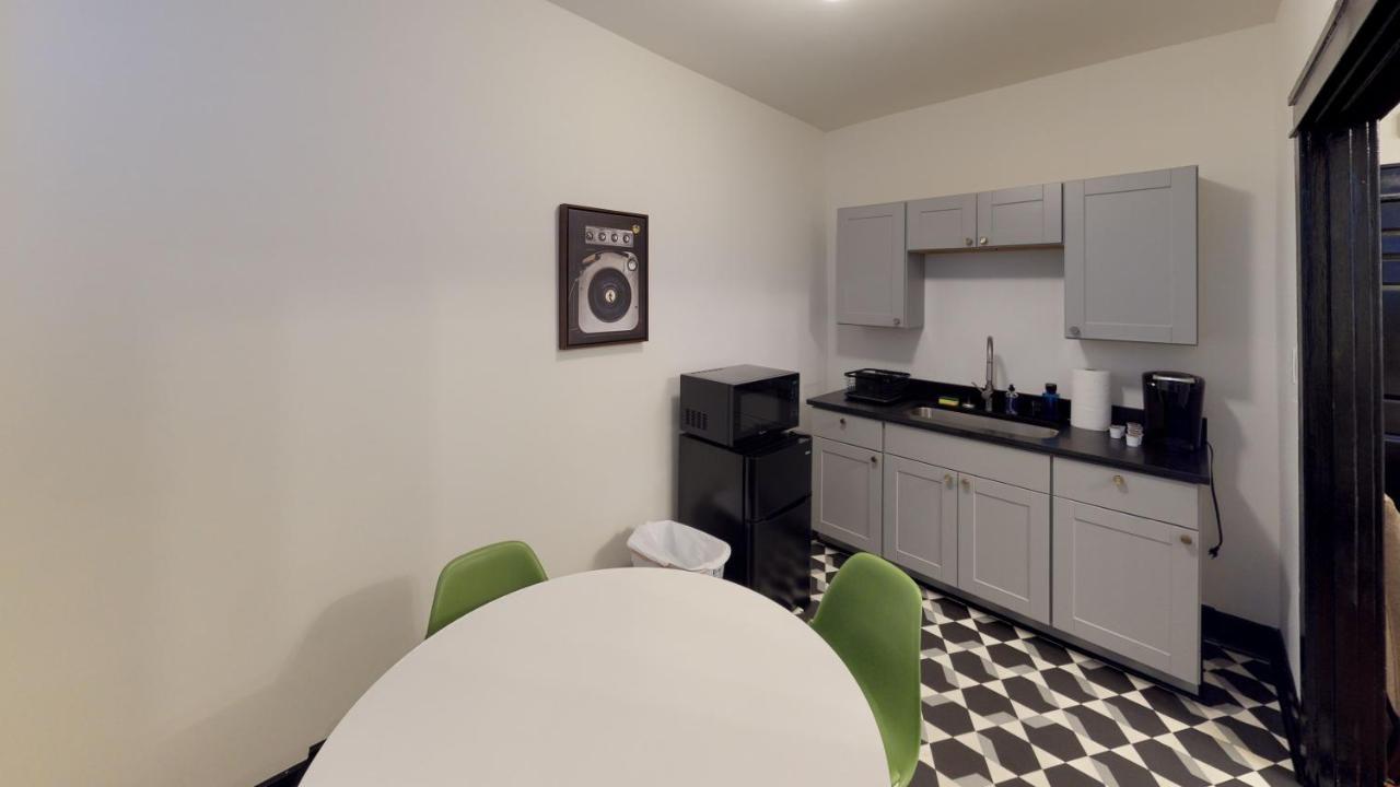 Aparthotel Studio 16 *