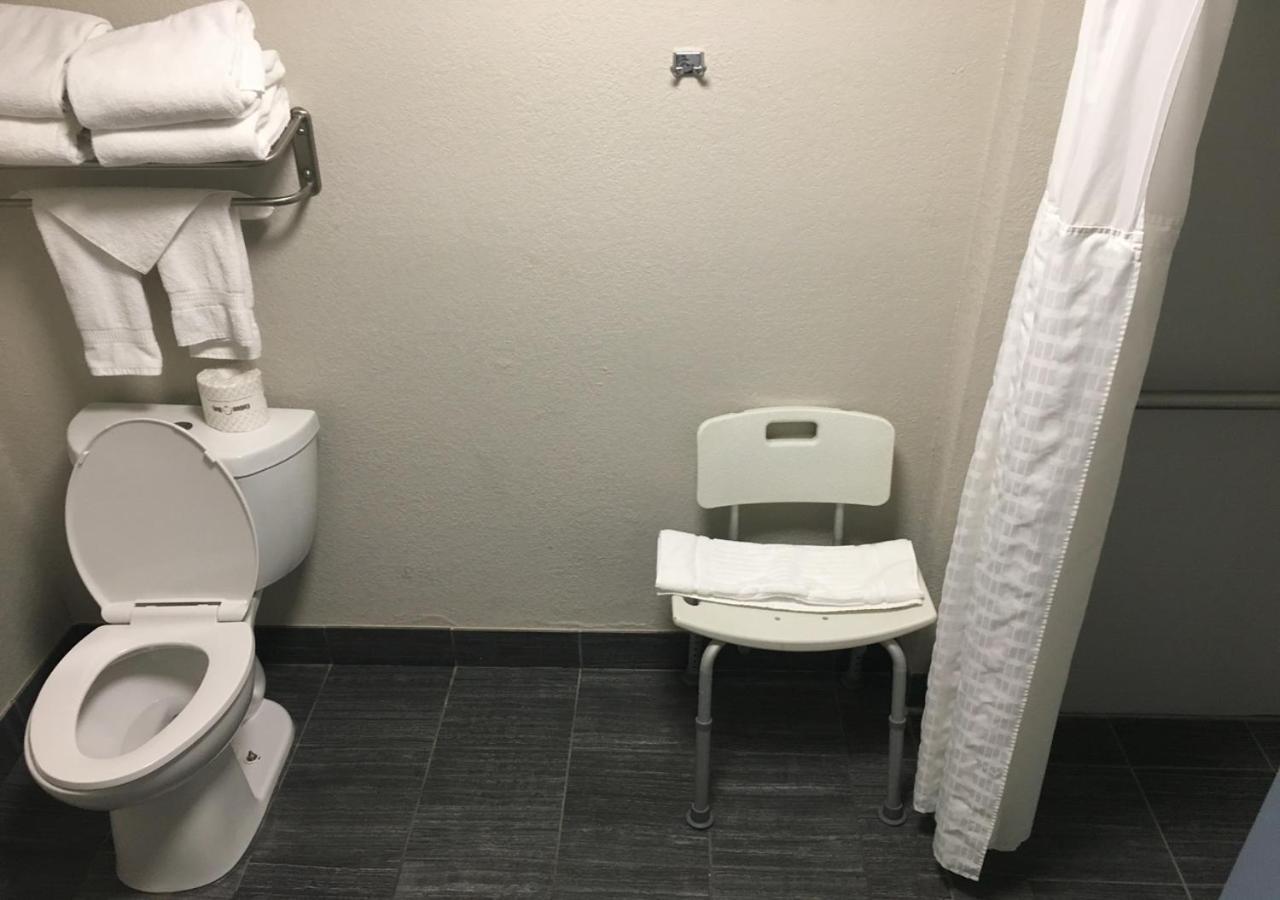 Comfort Airport - Bna Hotel