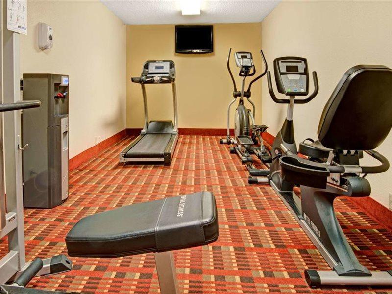 Baymont By Wyndham Airport Hotel