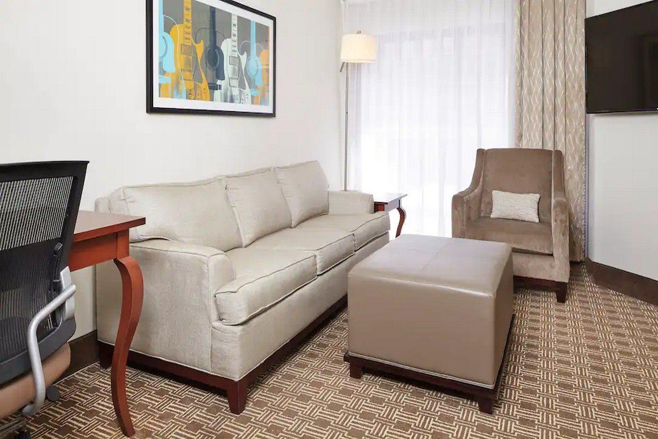 Doubletree By Hilton Airport Hotel 3*