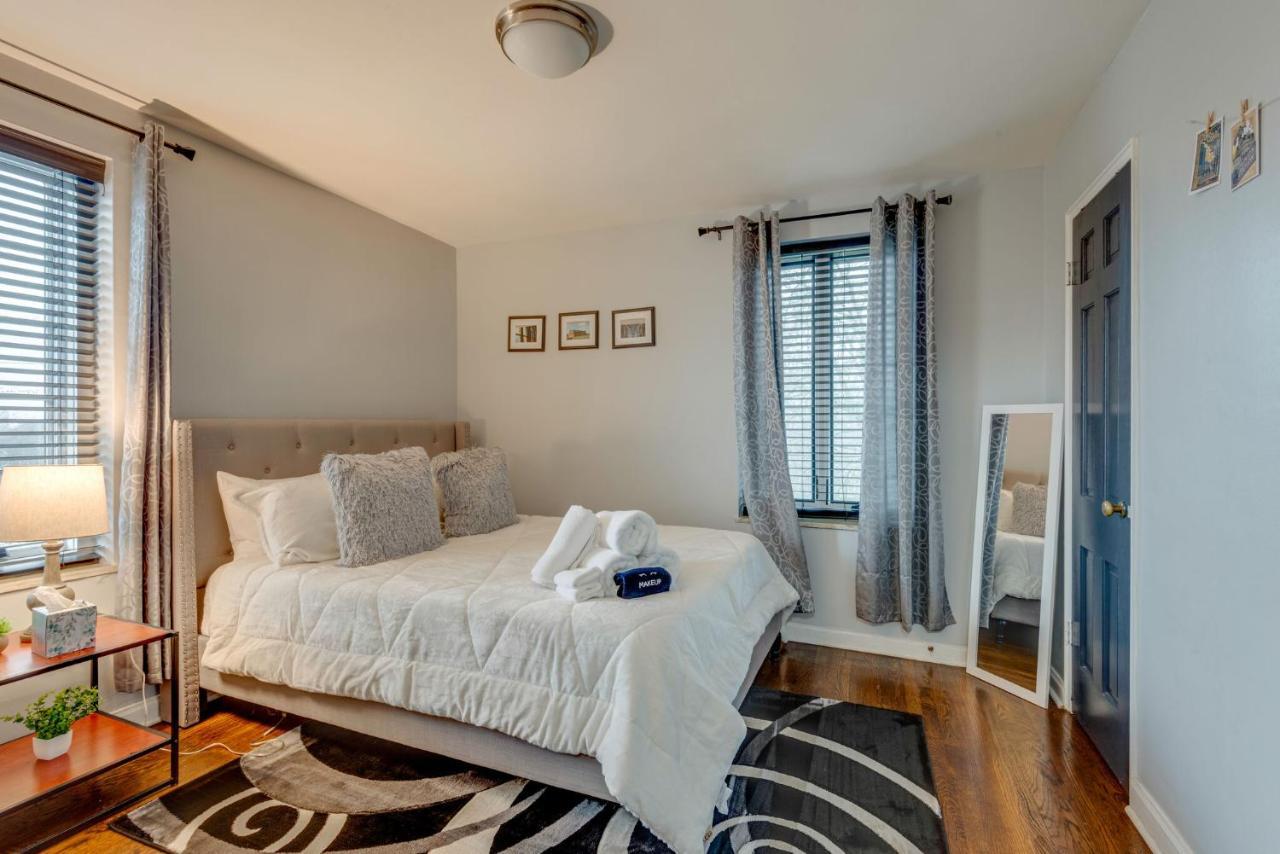 Apartment Flat Minutes From Everything -206 *