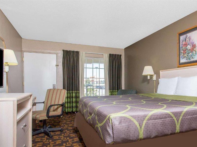 Super 8 By Wyndham Antioch/nashville South East 2*