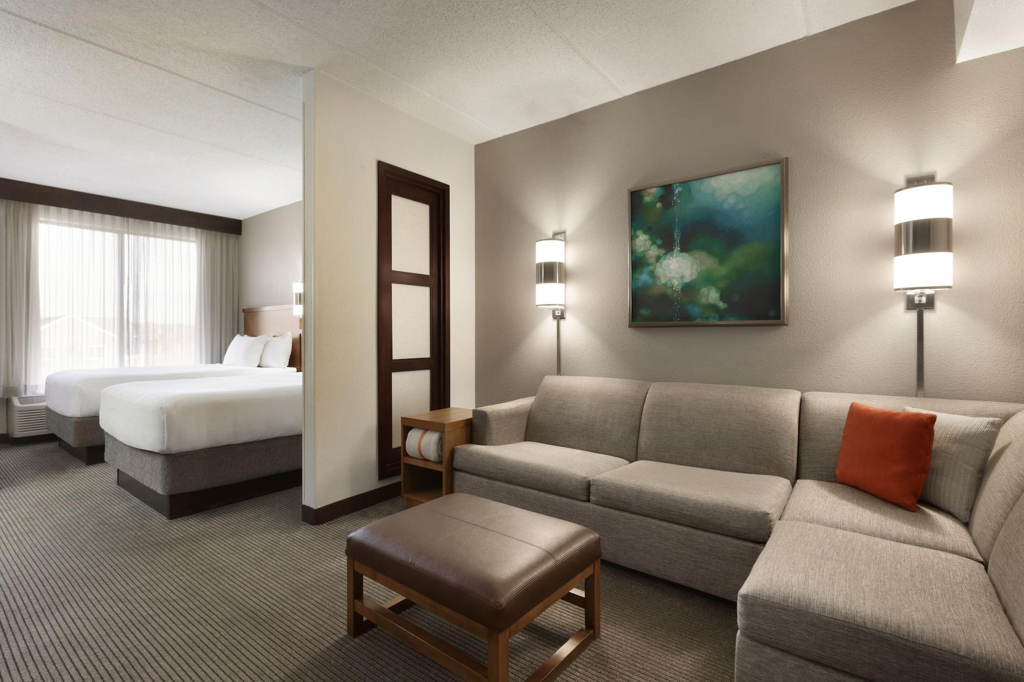 Hyatt Place Airport 3*