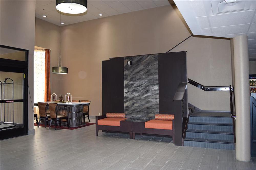 Western Near Opryland