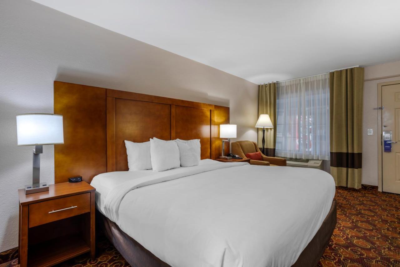 Comfort Downtown - Music Center 3* Nashville