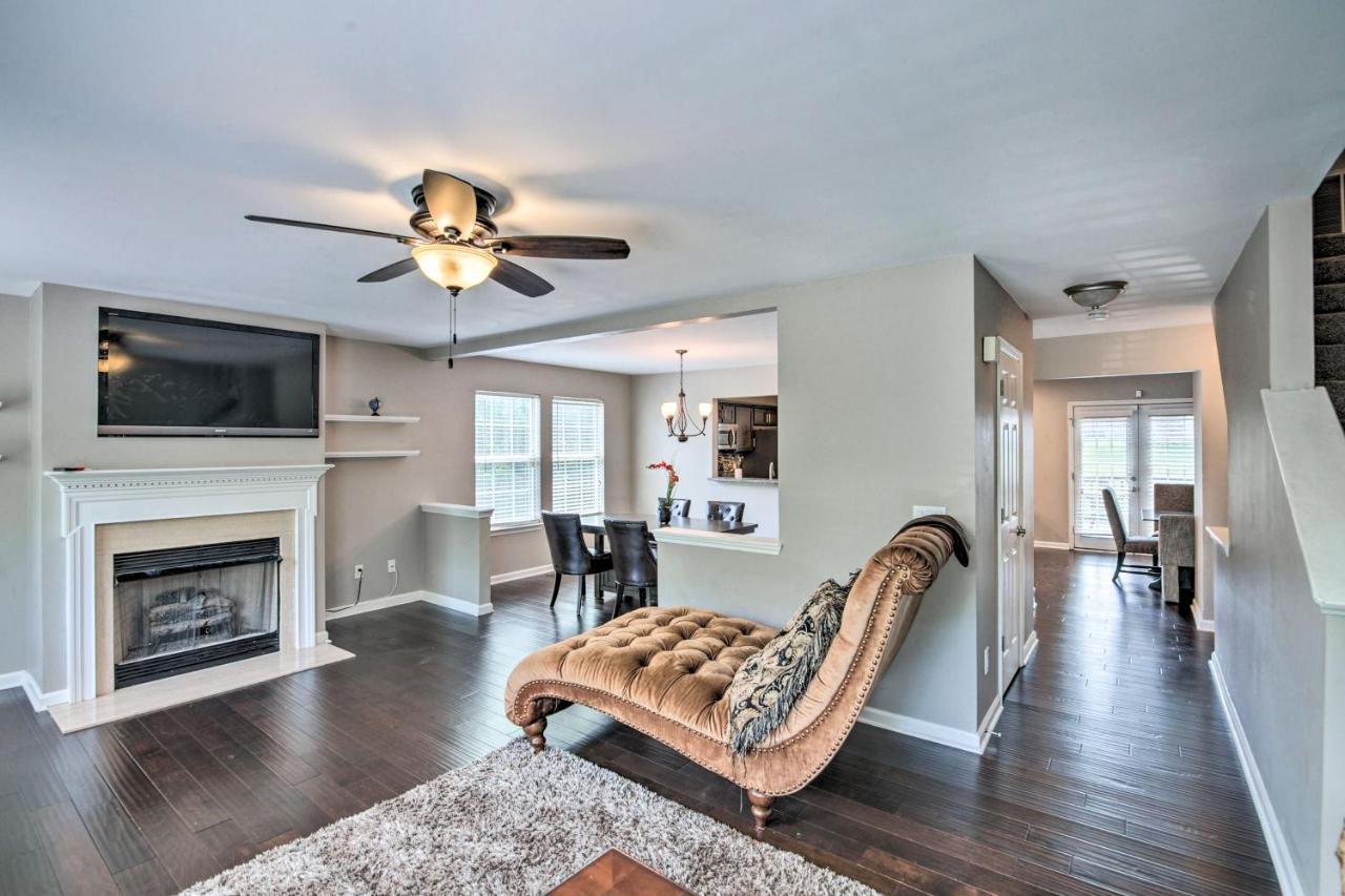 Hotel Spacious Nashville Townhome W\/ Private Deck & Yard *