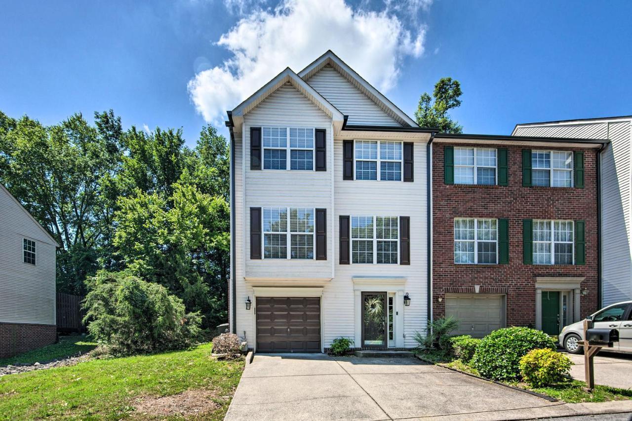 Hotel Spacious Nashville Townhome W\/ Private Deck & Yard