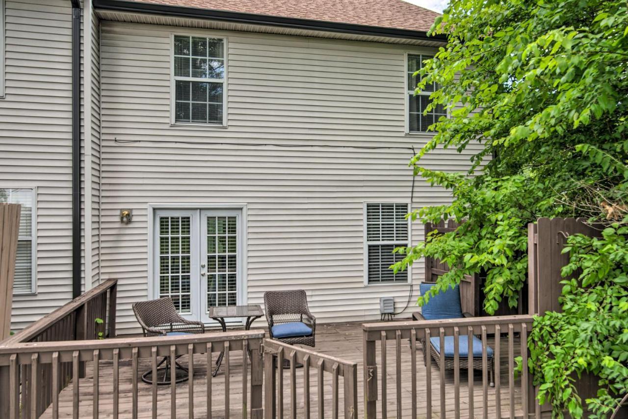 Spacious Nashville Townhome W\/ Private Deck & Yard Nashville