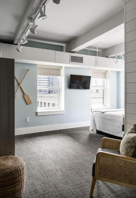 Apartment Honky Tonk 6 Bedroom By Maddox *